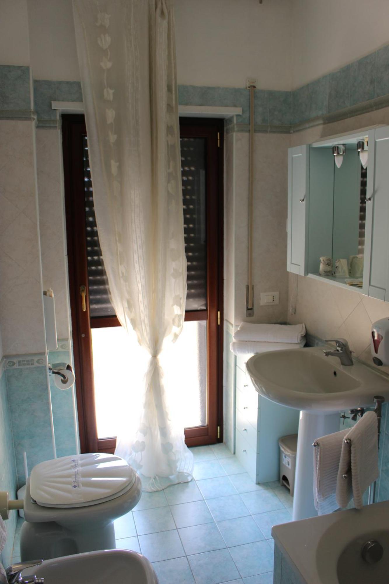 La Casa Di Giusy Bed & Breakfast Cosenza Ngoại thất bức ảnh